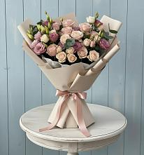 Букет цветов из:  Розы и Лизиантусы #REPLACE_PRED# Блечепсин