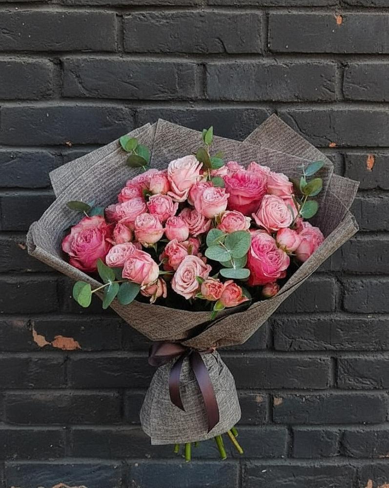 Букет цветов из: Розы в Блечепсин