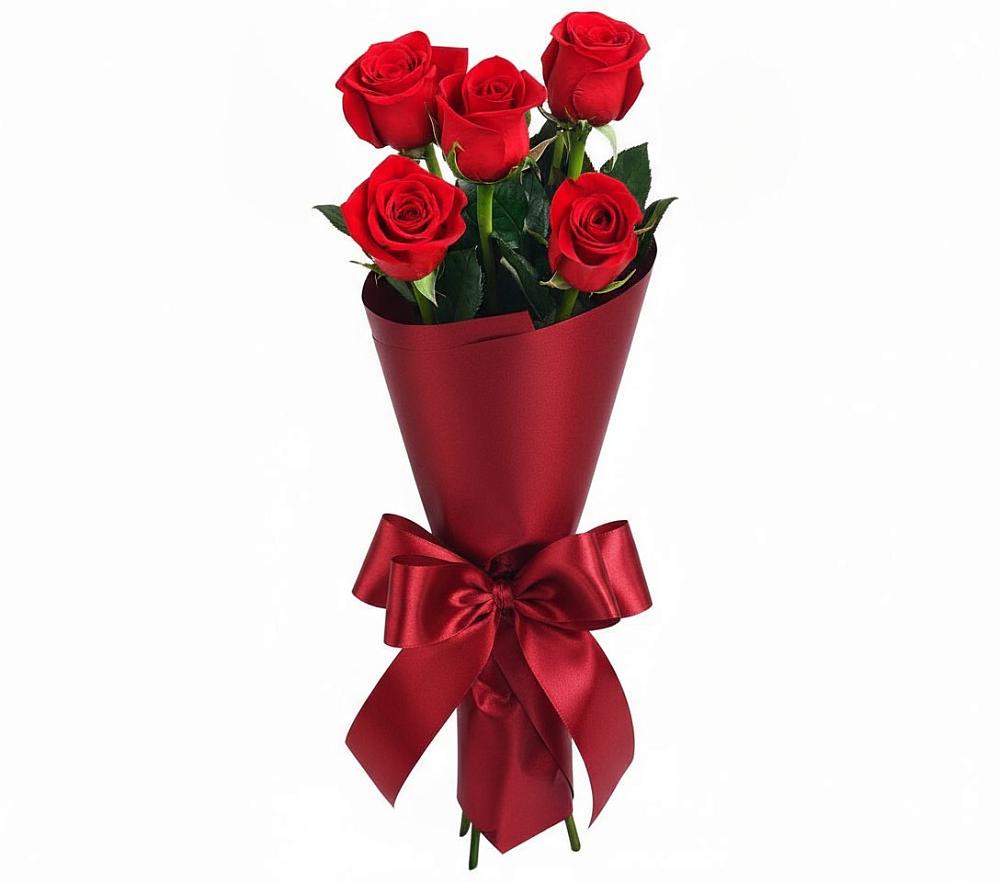 Букет 5 Красных роз Эдлесс Лав в Блечепсин