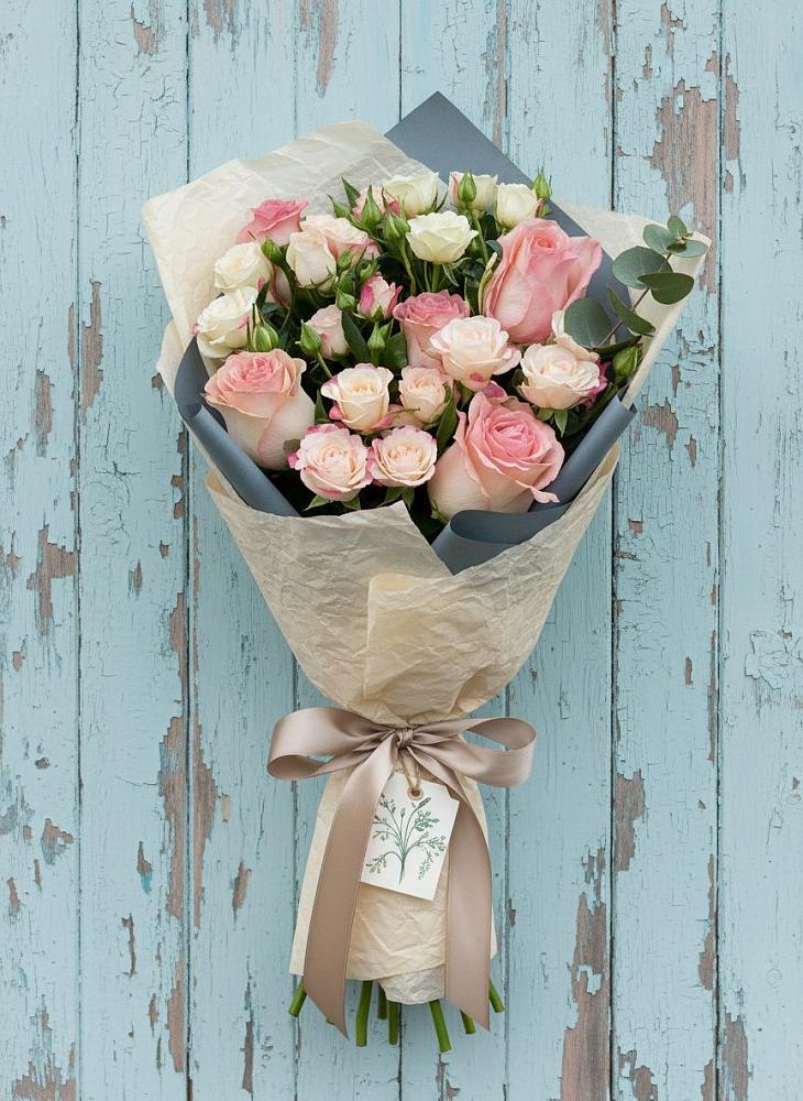 Букет цветов из: Розы в Блечепсин