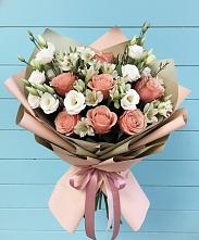 Букет цветов из:  Розы, Альстромерии и Лизиантусы в Блечепсин