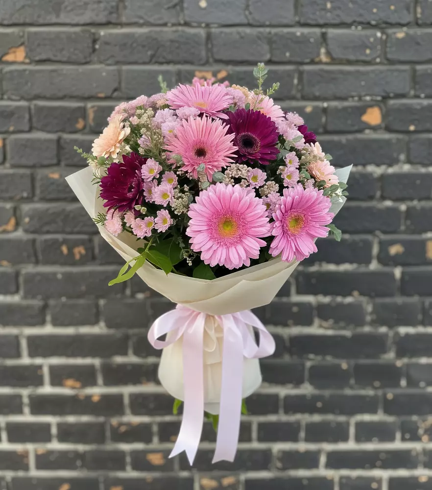Букет цветов из: Герберы и Хризантемы в Блечепсин