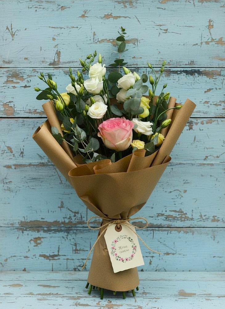 Букет цветов из: Розы и Лизиантусы в Блечепсин