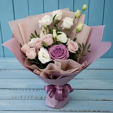 Букет цветов из:  Розы и Лизиантусы в Блечепсин