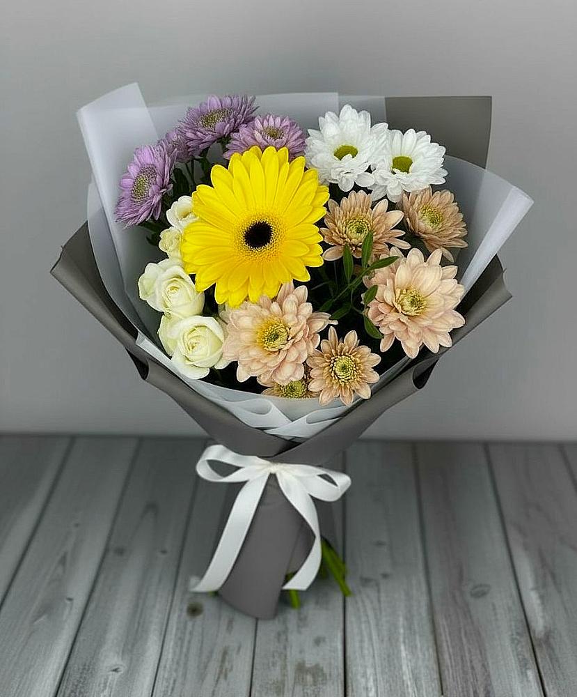 Букет цветов из: Розы, Герберы и Хризантемы в Блечепсин