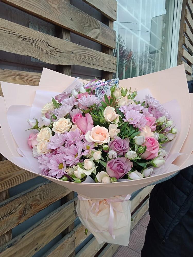 Букет цветов из: Розы и Хризантемы в Блечепсин