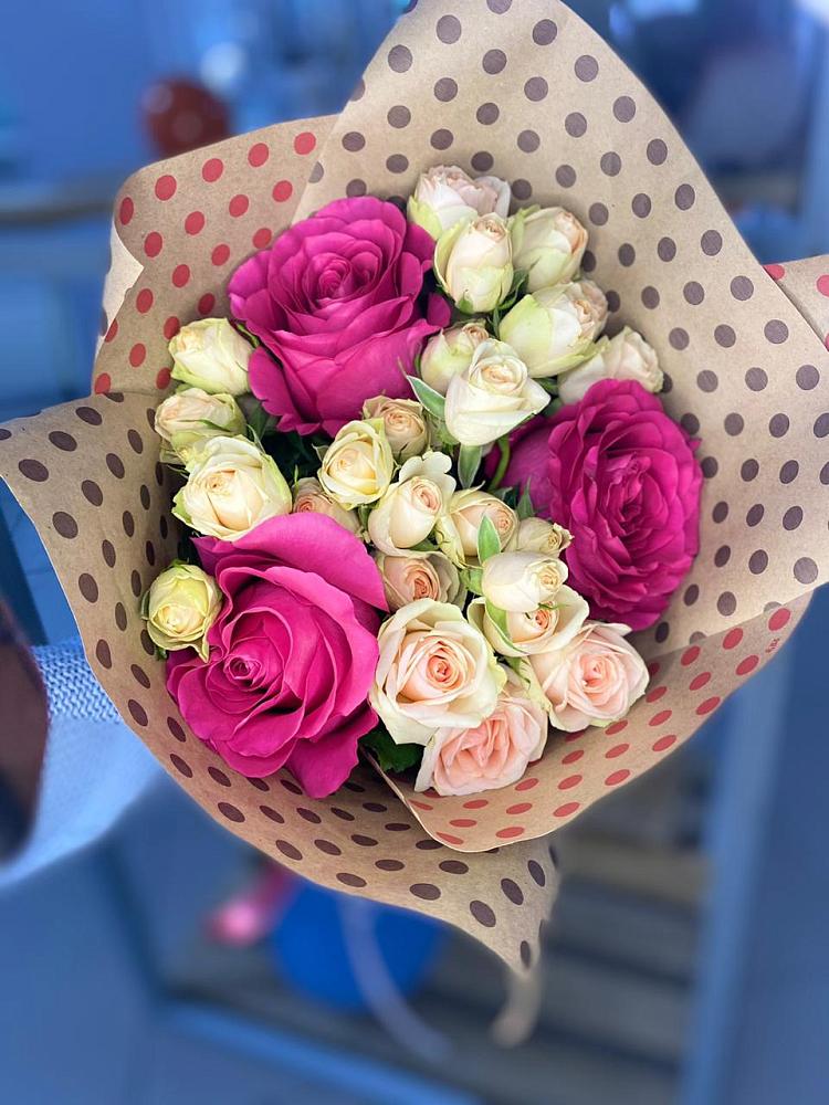 Букет цветов из: Розы в Блечепсин