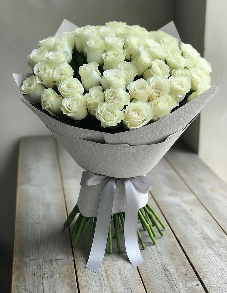 Букет 35 Белых роз в Блечепсин