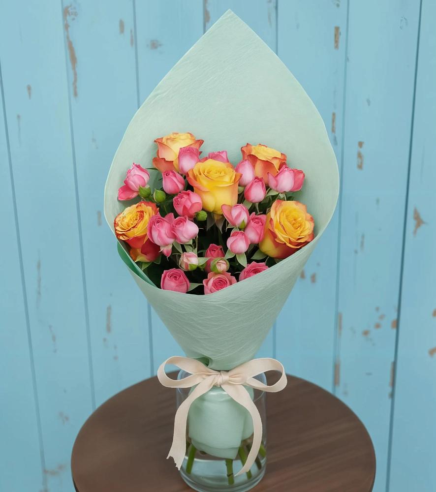 Букет цветов из: Розы в Блечепсин