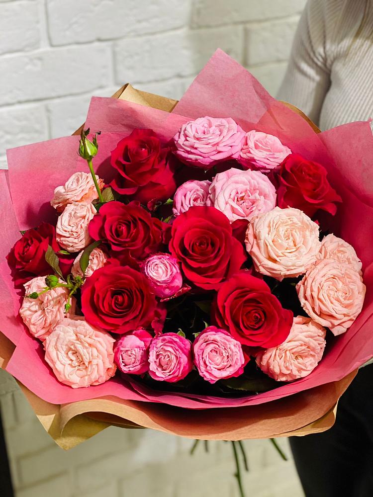 Букет цветов из: Розы в Блечепсин