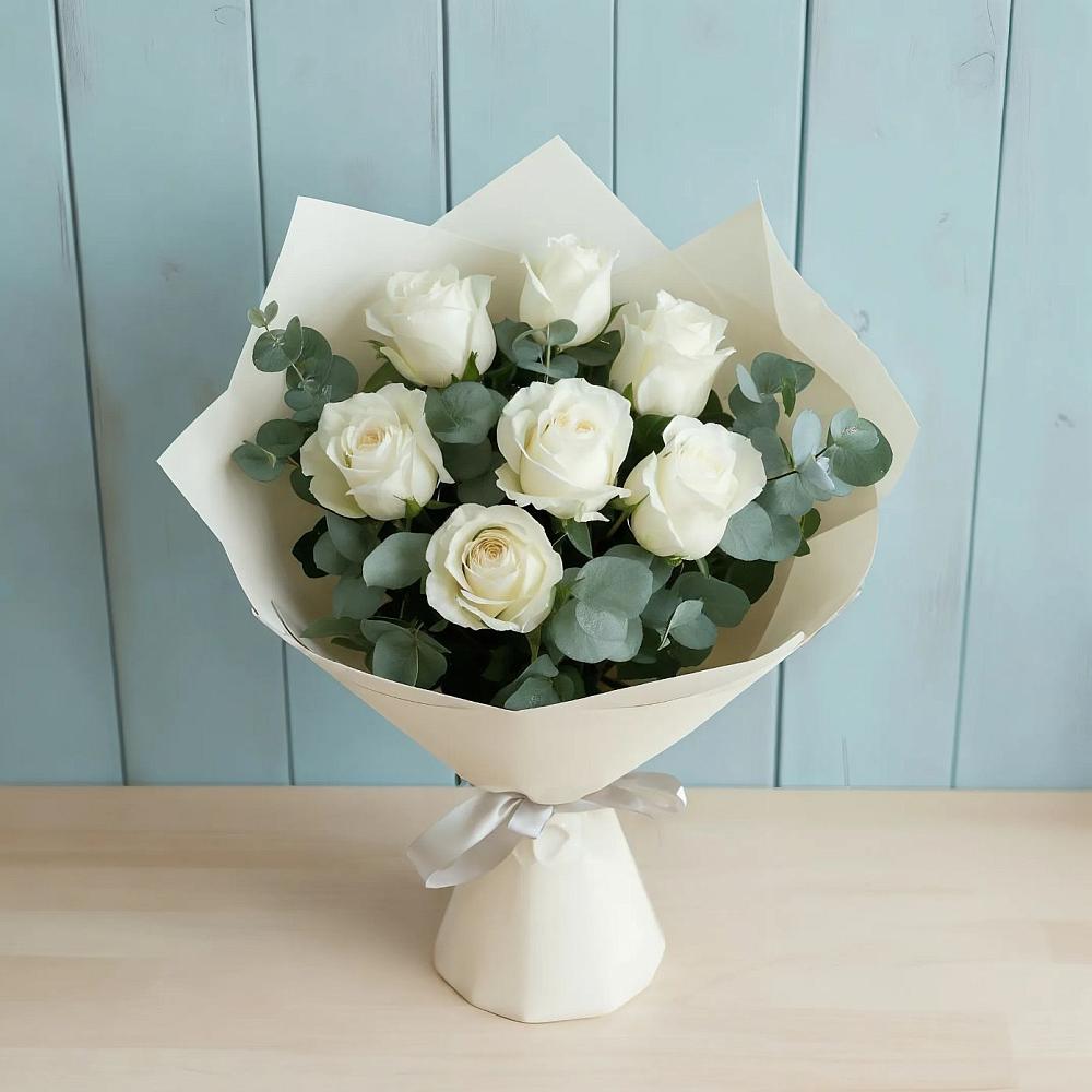 Букет Белые розы в Эвкалипте в Блечепсин