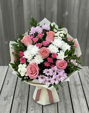 Букет цветов из:  Альстромерии, Гвоздики, Розы и Хризантемы в Блечепсин