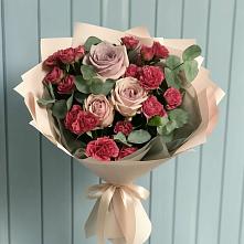 Букет цветов из:  Гвоздики и Розы #REPLACE_PRED# Блечепсин