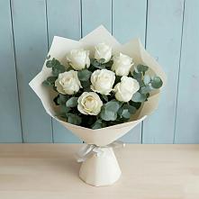 Букет Белые розы в Эвкалипте в Блечепсин