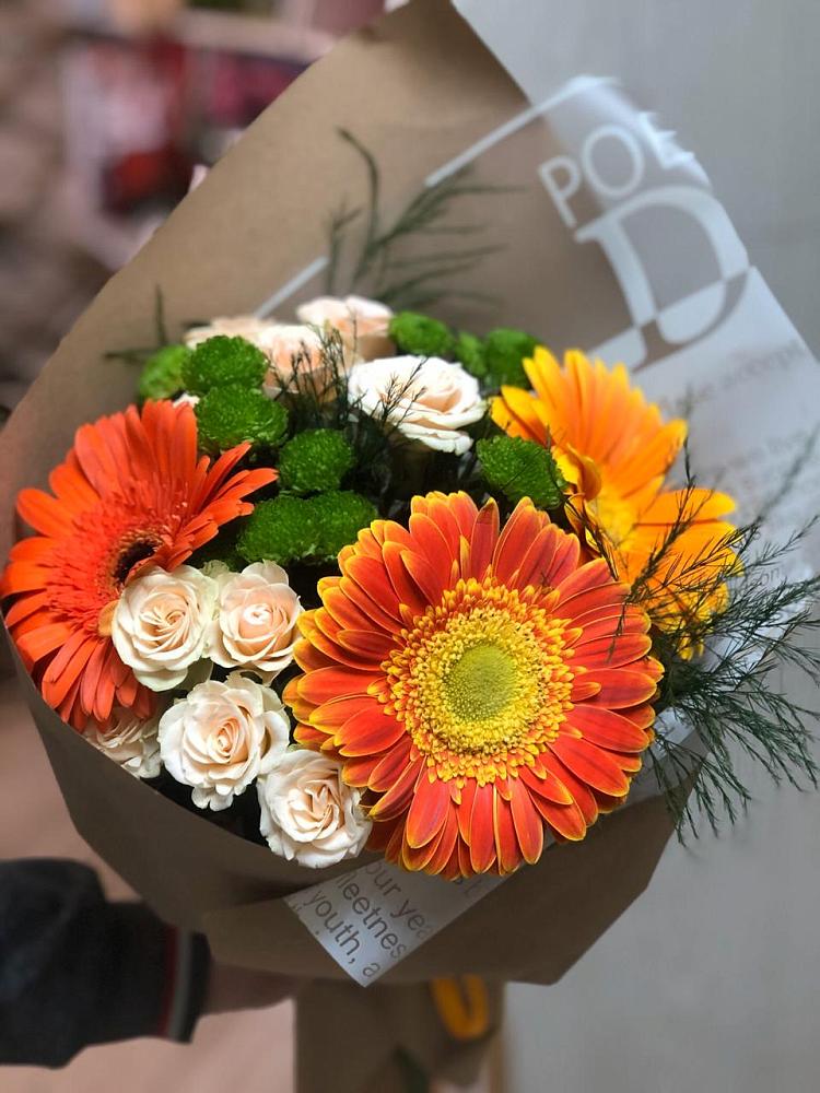 Букет цветов из: Герберы, Хризантемы и Розы в Блечепсин