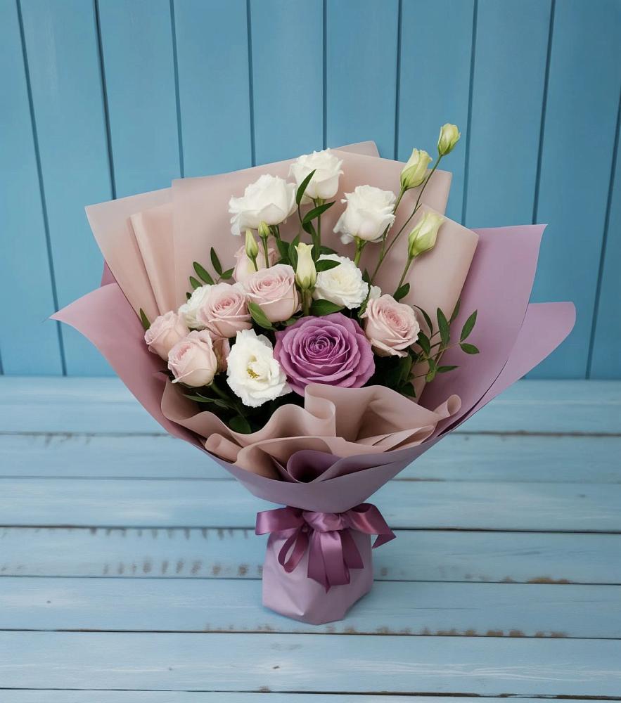 Букет цветов из: Розы и Лизиантусы в Блечепсин